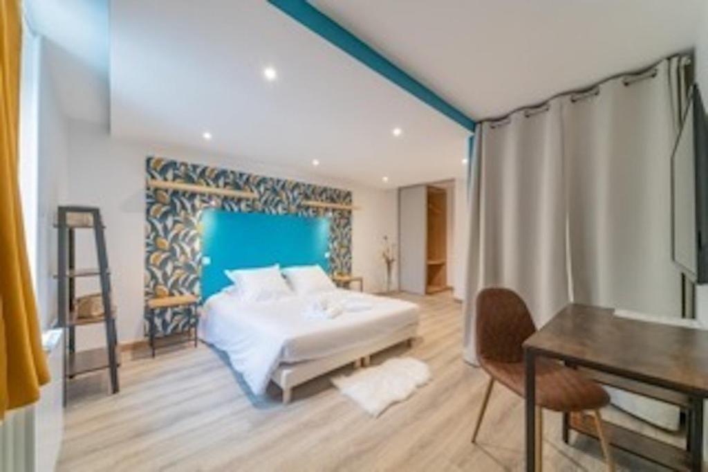 Cote Cour, 3 Chambres, Terrasses, Jardin Prive Avec Terrain De Petanque, Cave Voutee Корголуэн Экстерьер фото
